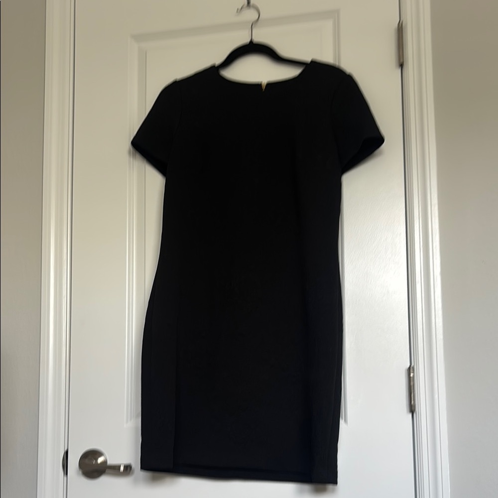 CALVIN KLEIN Elegant Black Dress
